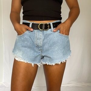 Light Wash Distressed Short